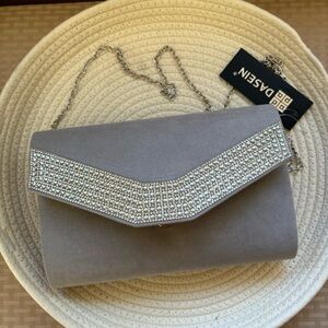NWT Evening Clutch gray/silver